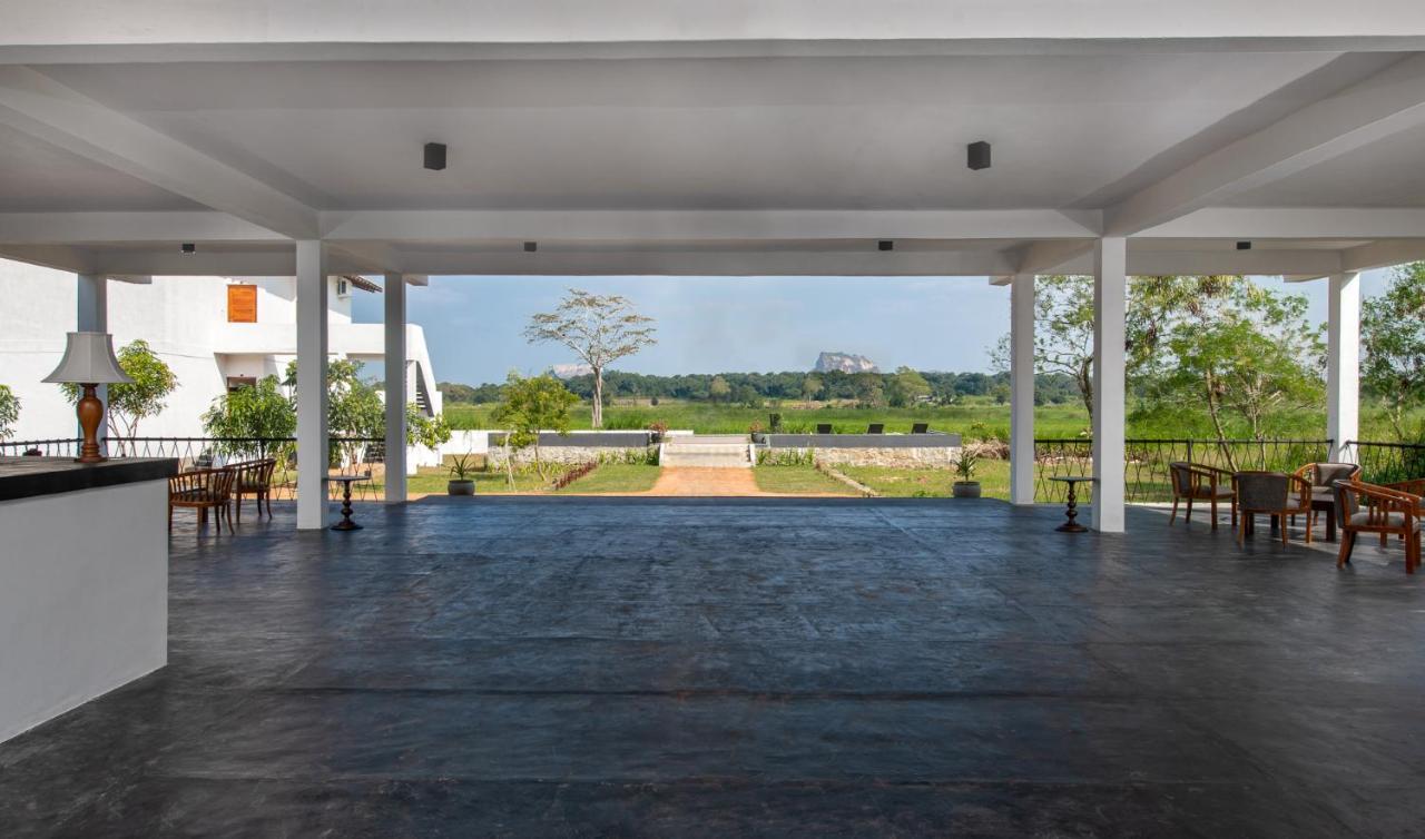 Hotel Ceylon Breeze Sigiriya Exterior foto